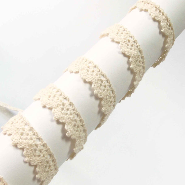 13mm Ivory Cotton Scallop Style Lace