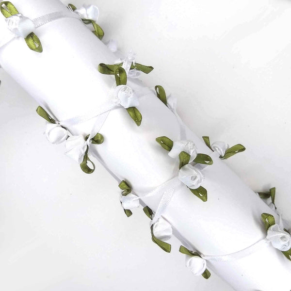 4mm White Continuous Rose Ribbon with 10mm Ribbon Roses