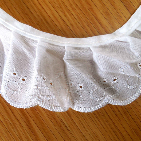45mm Frilled Broderie Anglaise Lace White Floral - Trimits
