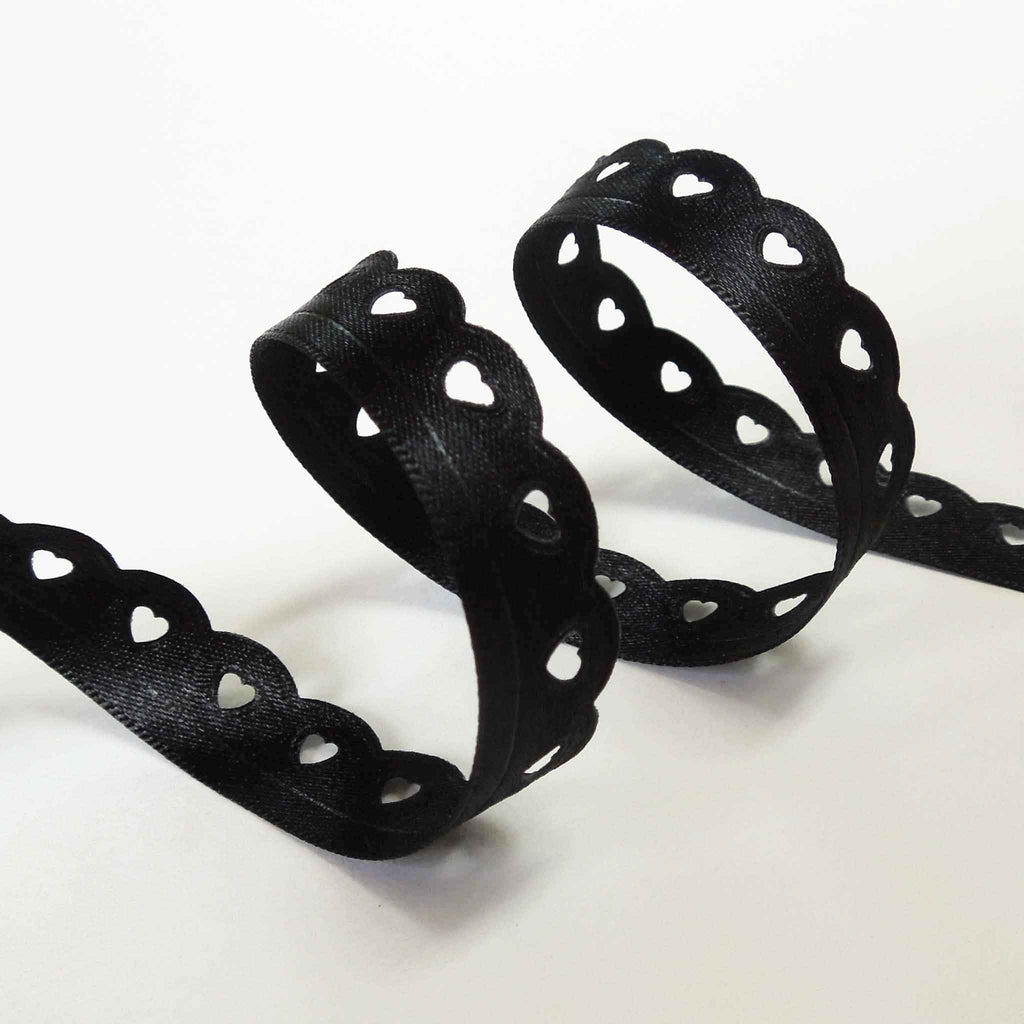 Heart Cut Out Ribbon Lace Heart Cut Out Ribbon - Black - Berisfords - 12mm – Fabric and Ribbon