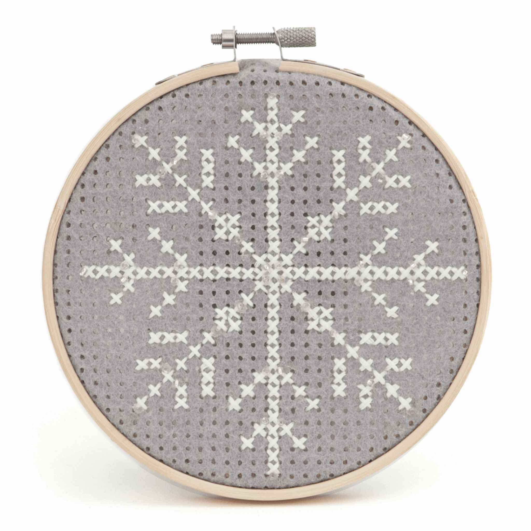 Cross Stitch Kit With Hoop Snowflake - Trimits GCS11