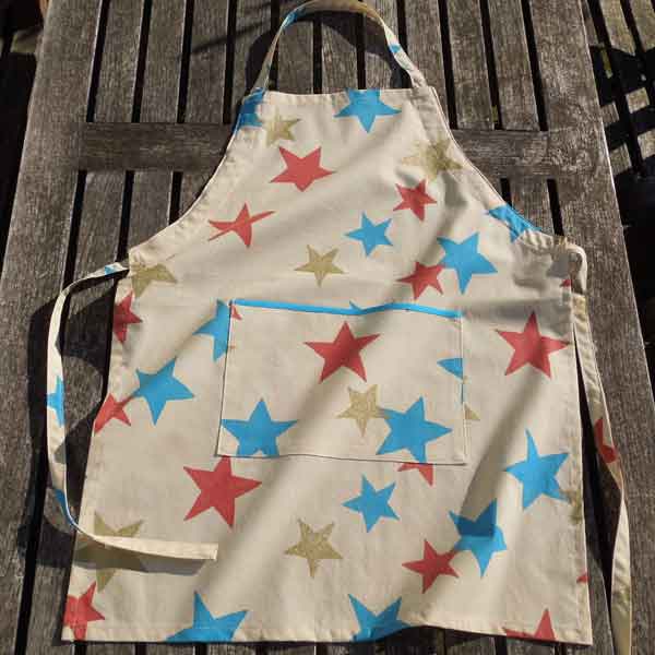Older Child's Retro Apron with Pocket, Children's Personalised Star Apron, Pure Cotton, Ages 7 - 12 yrs